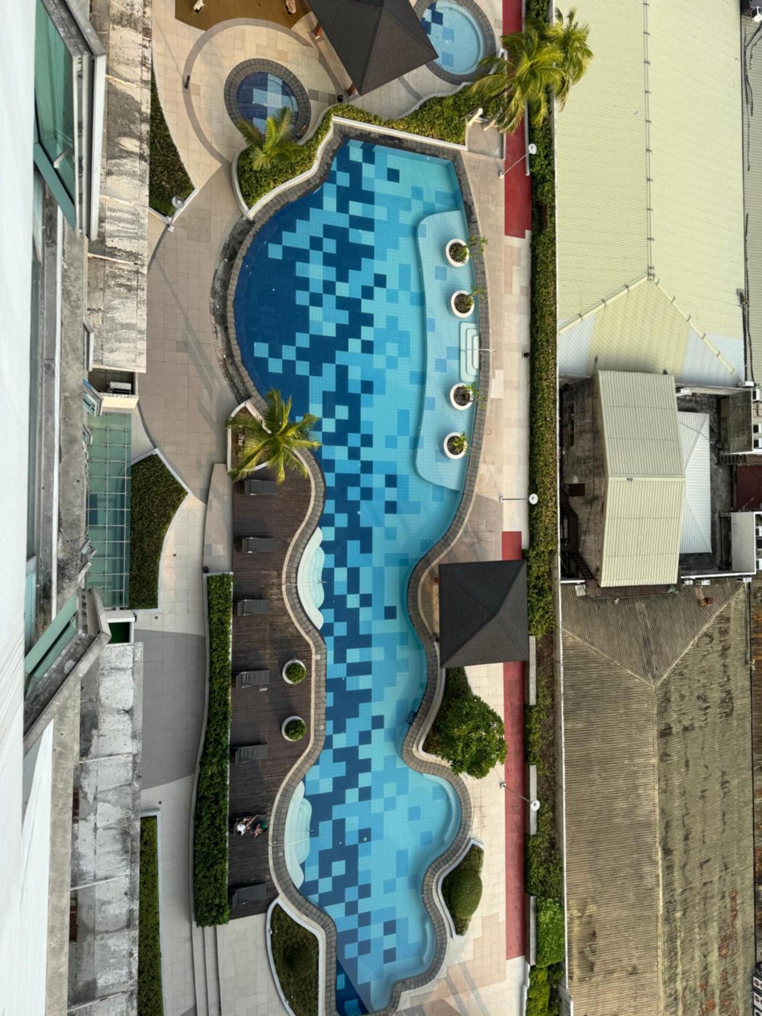 Beacon Makati Condo Free Pool Access Free Wifi 100Mbps & Free Netflix มะนิลา ภายนอก รูปภาพ